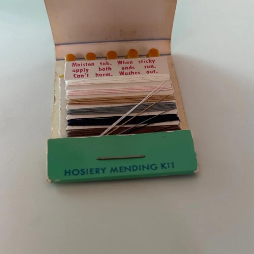 Hosiery Mending Kit - Vintage - Picture 4 of 5